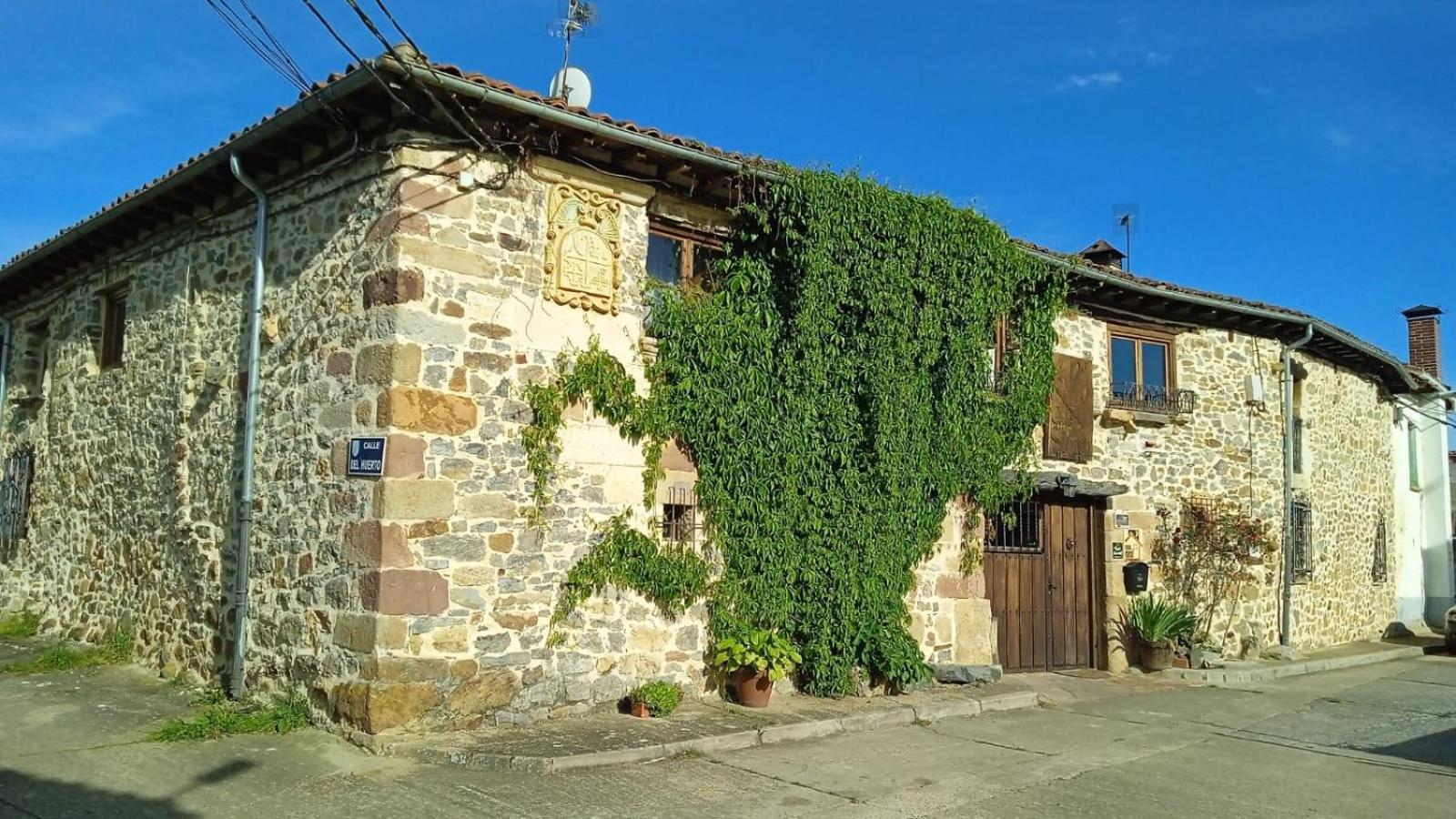 Casa Simon Guest House Cervera De Pisuerga Exterior photo